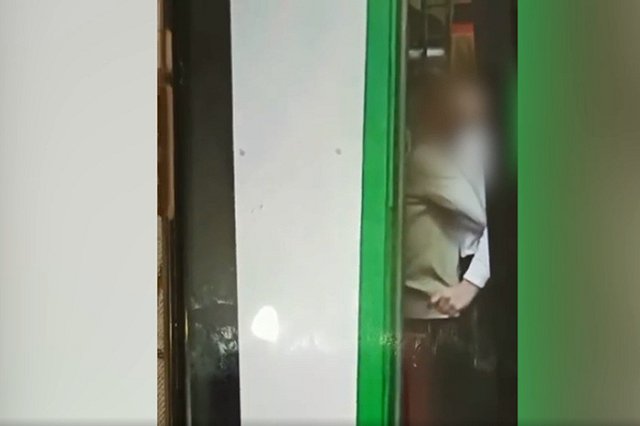 В Петербурге учитель ОБЖ попал на видео во время домогательств к ученице