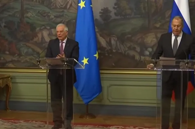 «Дискредитируют наши вакцины». Боррель обвинил Россию в активной дезинформации против ЕС