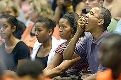 СМИ: Обама всерьез обсуждает с женой развод