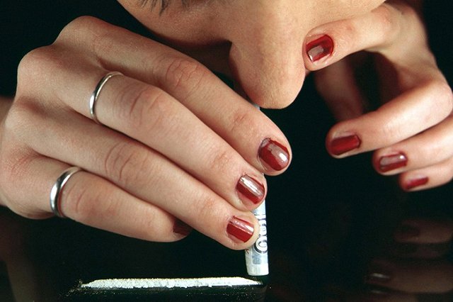 ФСКН: в РФ на наркотики тратят 1,5 трлн рублей в год