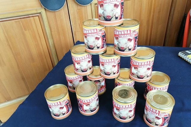 Почти миллион рублей заработали свердловские колонии за день ярмарки в Екатеринбурге