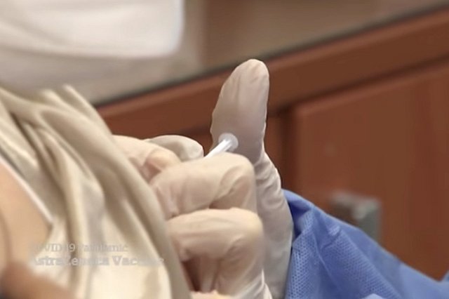 Вуз в Австрии объяснил ошибкой допуск привитых «Спутником V» студентов