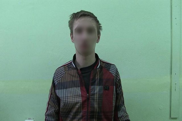 Екатеринбуржец напал на таксиста с пистолетом