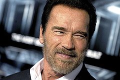 Друг Шварценеггера: Арни окружил себя молодыми бодибилдерами