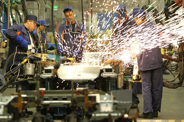 Завод General Motors под Петербургом будет работать 4 дня в месяц