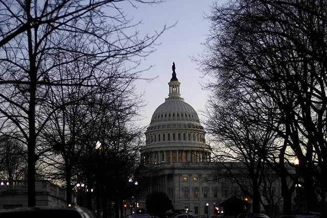 Новые санкции США против РФ коснутся инвестиций в добычу нефти и газа