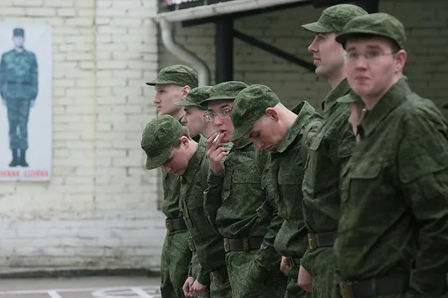 Путин пообещал отменить службу по призыву