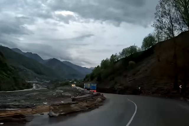 Екатеринбуржца задержали при попытке выехать из страны для вступления в ВСУ