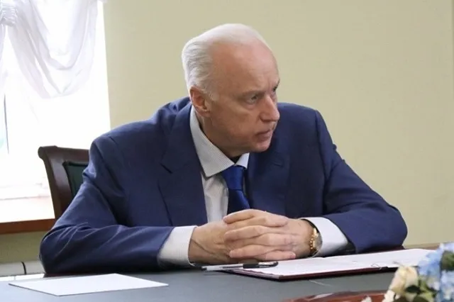 Бастрыкин проверит действия сотрудника «Уральских авиалиний», не пускавшего пассажиров в самолёт