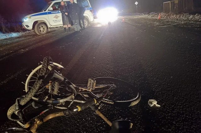 «15 дней был в коме»: в Свердловской области 14-летний велосипедист умер в больнице после ДТП