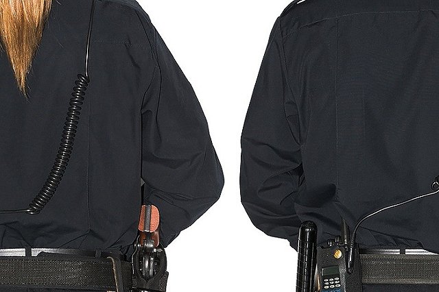 Силовики нагрянули в офис компании уральских олигархов