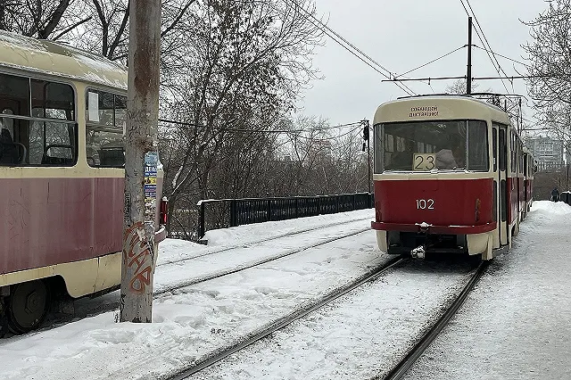 В Екатеринбурге придумали, как увеличить скорость трамваев, которые ездят со скоростью всего 13 км/ч