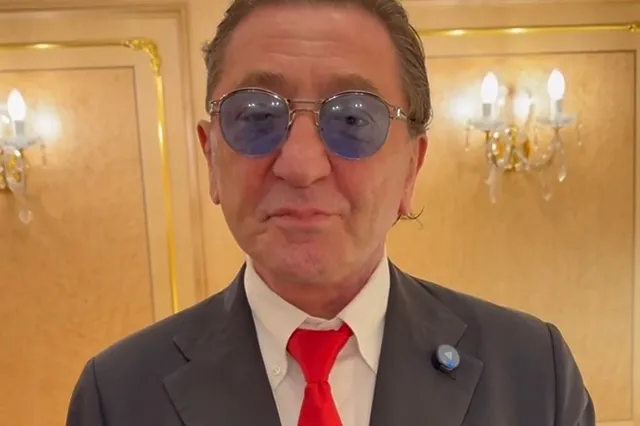 Лепс посочувствовал семьям, которые «кормят своих детей» на зарплату в 200-300 тысяч рублей
