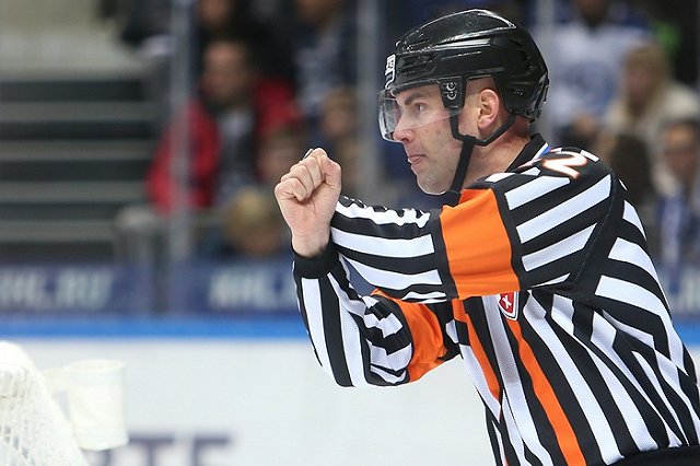 КХЛ оштрафовала Разина за оскорбительные высказывания в адрес судей