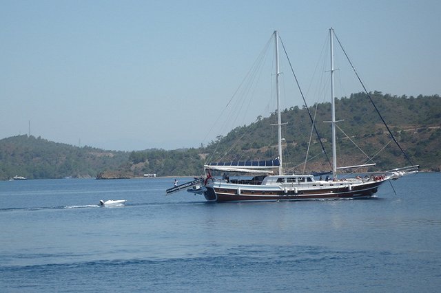 В Турции потерпела крушение яхта с туристами