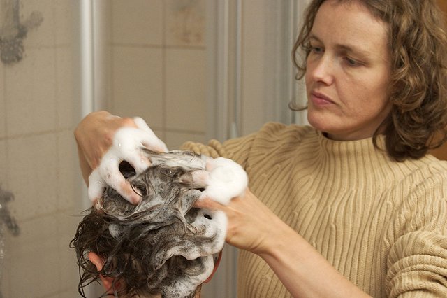 Россия запретила украинские моющие средства «Ушастый нянь» и «Лотос»