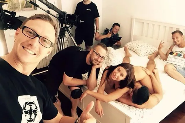 Отличница из МГИМО стала порнозвездой