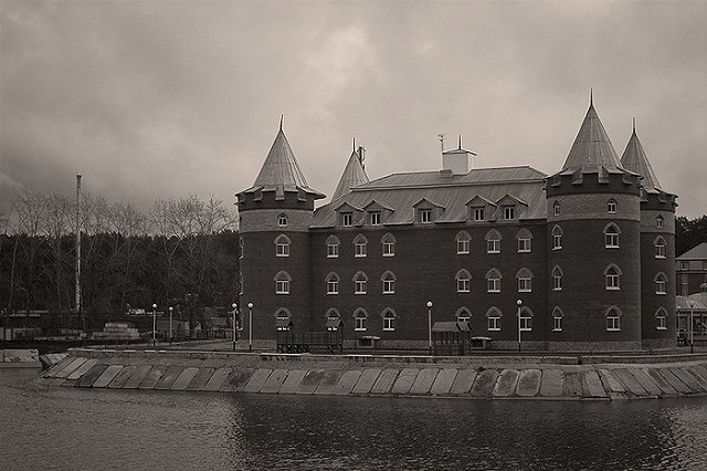 В санатории «Обуховский» 8-летнюю девочку насильно напоили нафтизином