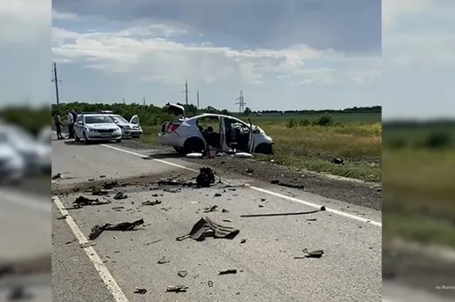Под Волгоградом в жутком ДТП разбилась семья из Екатеринбурга