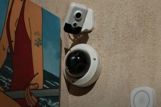 В екатеринбургских школах начнут прослушивать учеников — видео