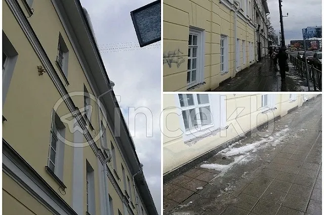 В центре Екатеринбурга глыба льда едва не рухнул на голову мужчине