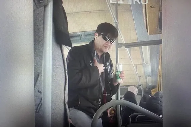 Екатеринбуржец устроил пьяный дебош в трамвае