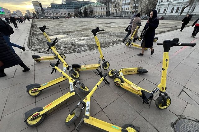 Мэр Орлов рассказал о новых ограничениях для самокатчиков в Екатеринбурге