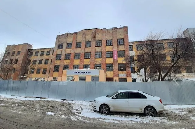 Ройзман не осуждает снос памятника конструктивизма на Нагорной