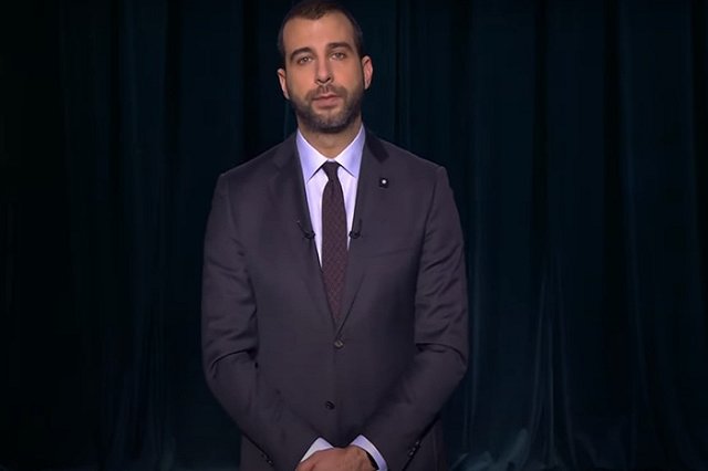 Собчак сообщила о том, что Ургант вернется в Россию, чтобы выступить в Екатеринбурге