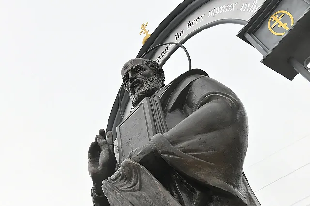 Около деревни Чудова торжественно открыли памятник Николаю Чудотворцу (ФОТО)