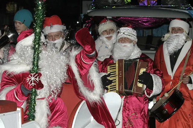 Бегунов осудил желание экс-Ляписа выступать на корпоративах в России