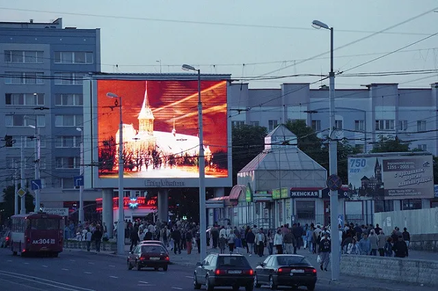 Попытка остановить порно на уличном экране стоила мексиканцу жизни