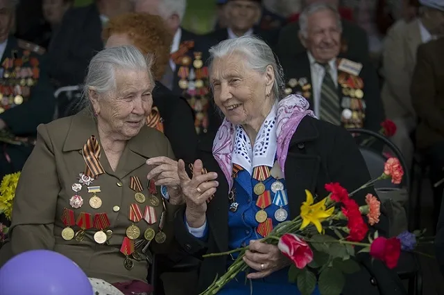 Госдума приняла закон о повышении пенсий ветеранам ВОВ