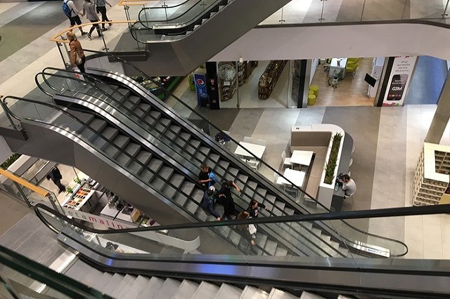 Свердловские власти назвали условие для закрытия ТЦ из-за омикрона