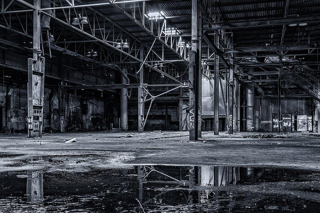 Погибли два человека: на уральском заводе взорвался газ