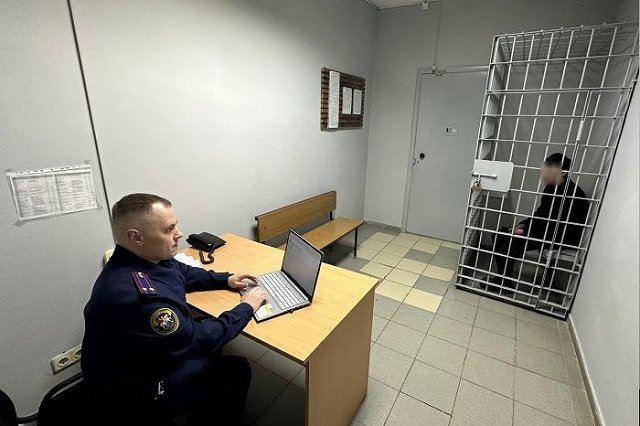 Жители Ирбита заступились за земляка, прикурившего от Вечного огня