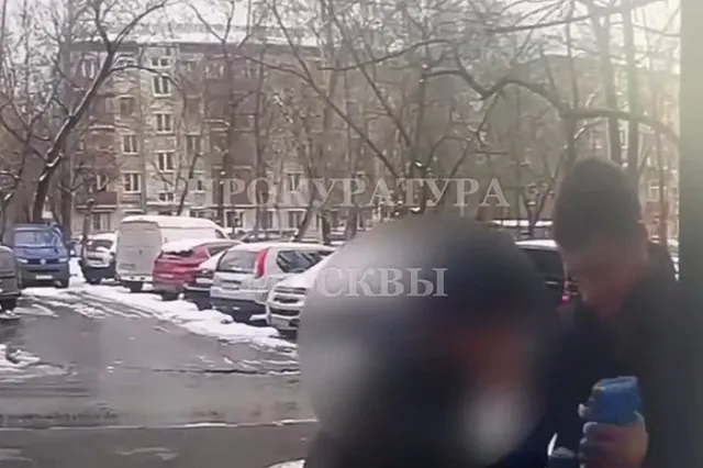 Мошенники научились красть миллионы через ключи от домофона