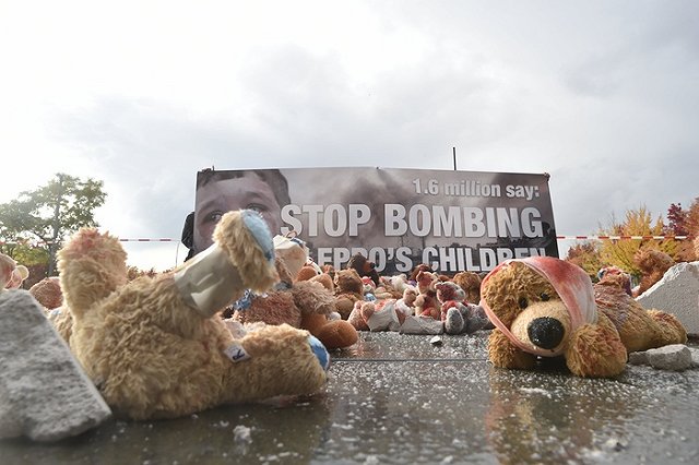 Боевики «Джабхат ан-Нусры» открыли огонь по мирному коридору в Алеппо