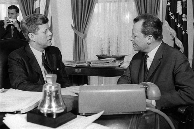 Трамп: «Сегодня будут опубликованы архивы по убийству Джона Кеннеди»