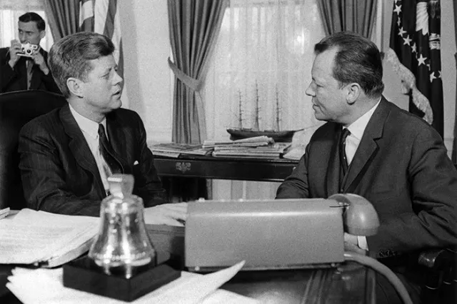 Трамп: «Сегодня будут опубликованы архивы по убийству Джона Кеннеди»