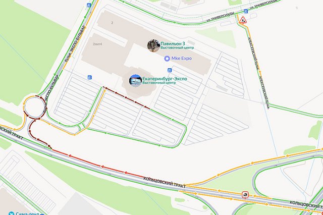 Что случилось? Большая пробка образовалась на Кольцовском тракте