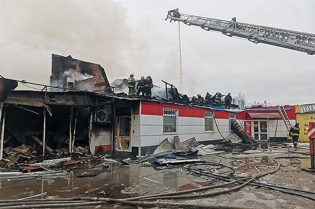 «Магнит» сгорел в результате разгерметизации газового баллона в Сургуте