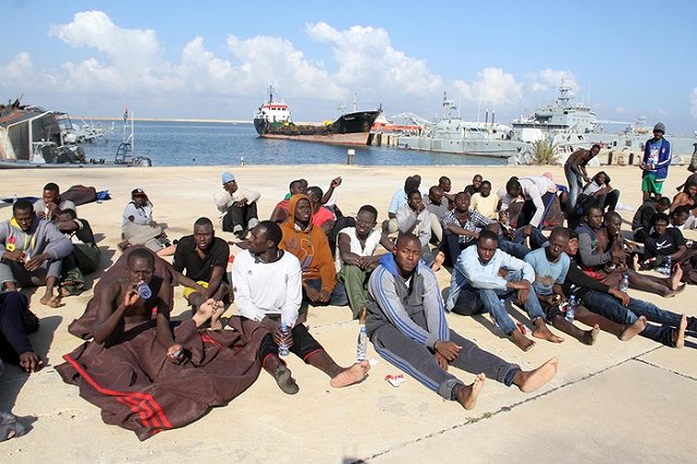 Американский политик: США свергли Каддафи, чтобы поставлять оружие в Сирию