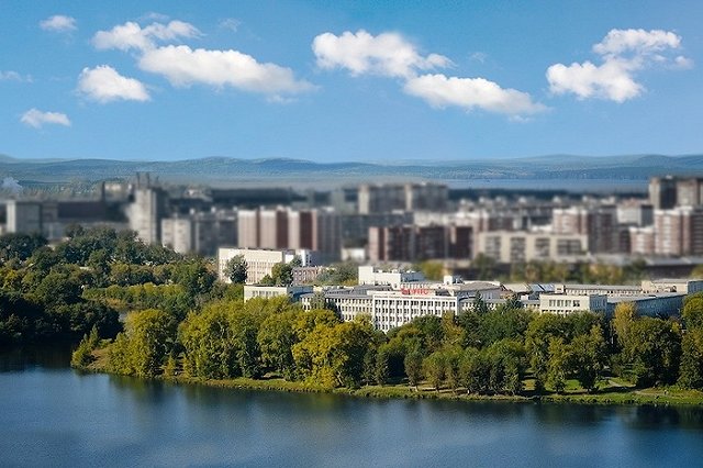 В УрГУПС объяснили, почему решили огородить территорию забором