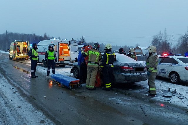 Две женщины в Honda Fit погибли на Серовском тракте