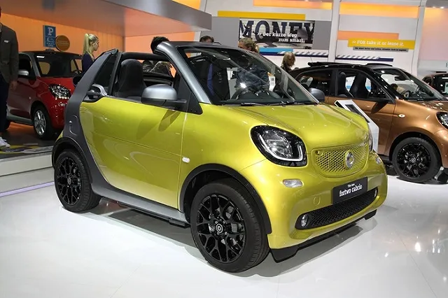 Новые Smart для России: мощный мотор, «робот» и кабриолет