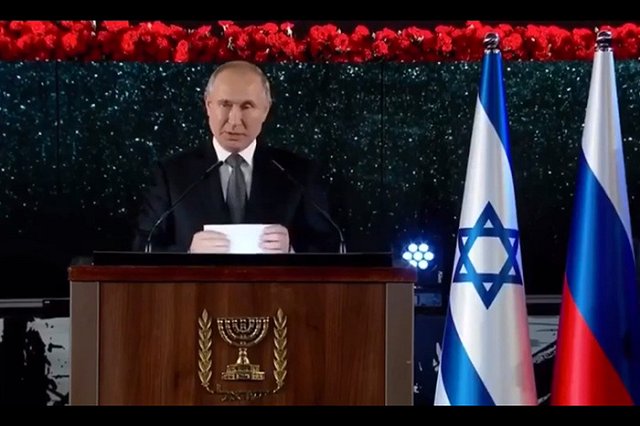 Путин не сдержал эмоций на открытии памятника защитникам Ленинграда