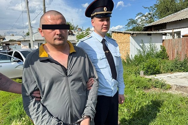 «Чудом выжила». Пытавшийся убить женщину в гаражном массиве в Каменске-Уральском задержан