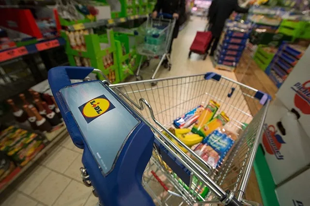 Охранники сломали ребра покупателю, заподозрив в краже сковородки