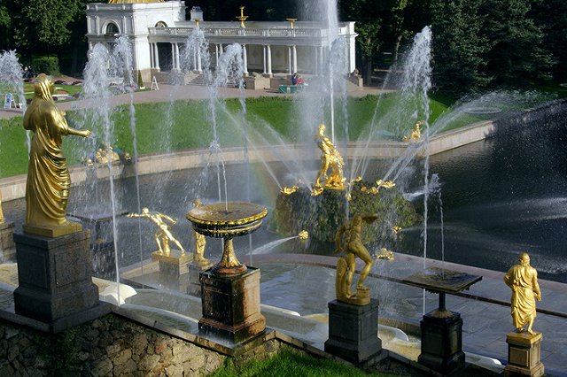 На Avito нашли пропавшие кованые ворота с дачи Александра II